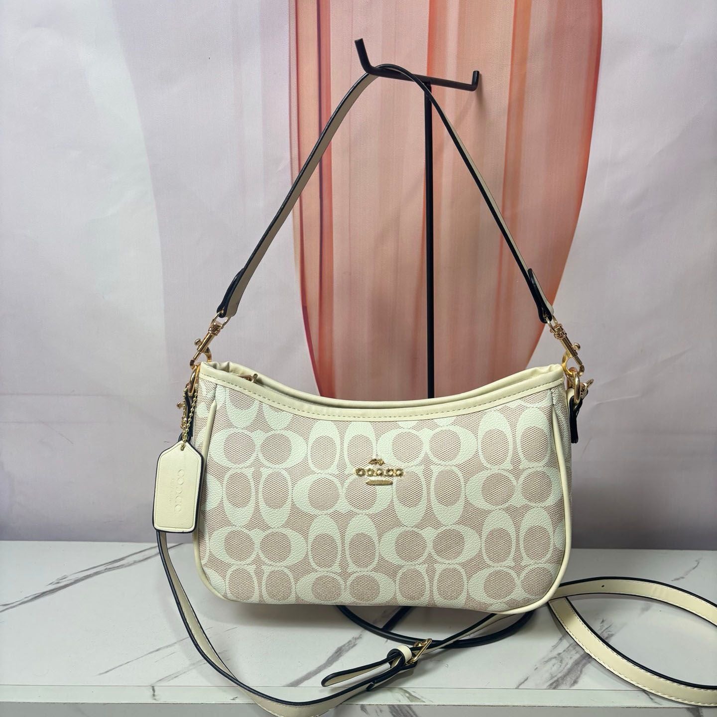 Wholesale Ladies Fashion Bag Shoulder Bag Underarm Bag Designer Simple Bag Mini Handbag Underarm Bag Classic Peplum Purse Wallet Alphabet Bag