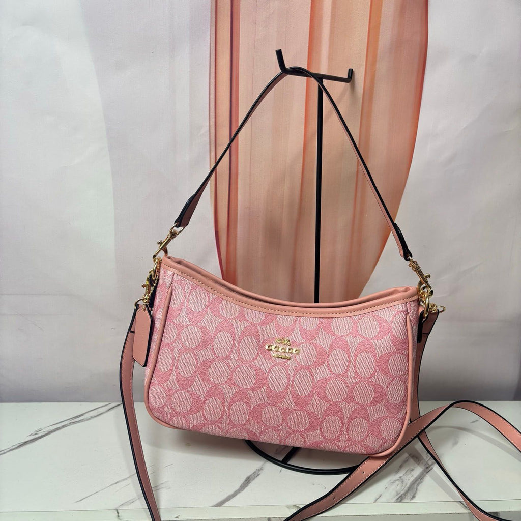 Wholesale Ladies Fashion Bag Shoulder Bag Underarm Bag Designer Simple Bag Mini Handbag Underarm Bag Classic Peplum Purse Wallet Alphabet Bag