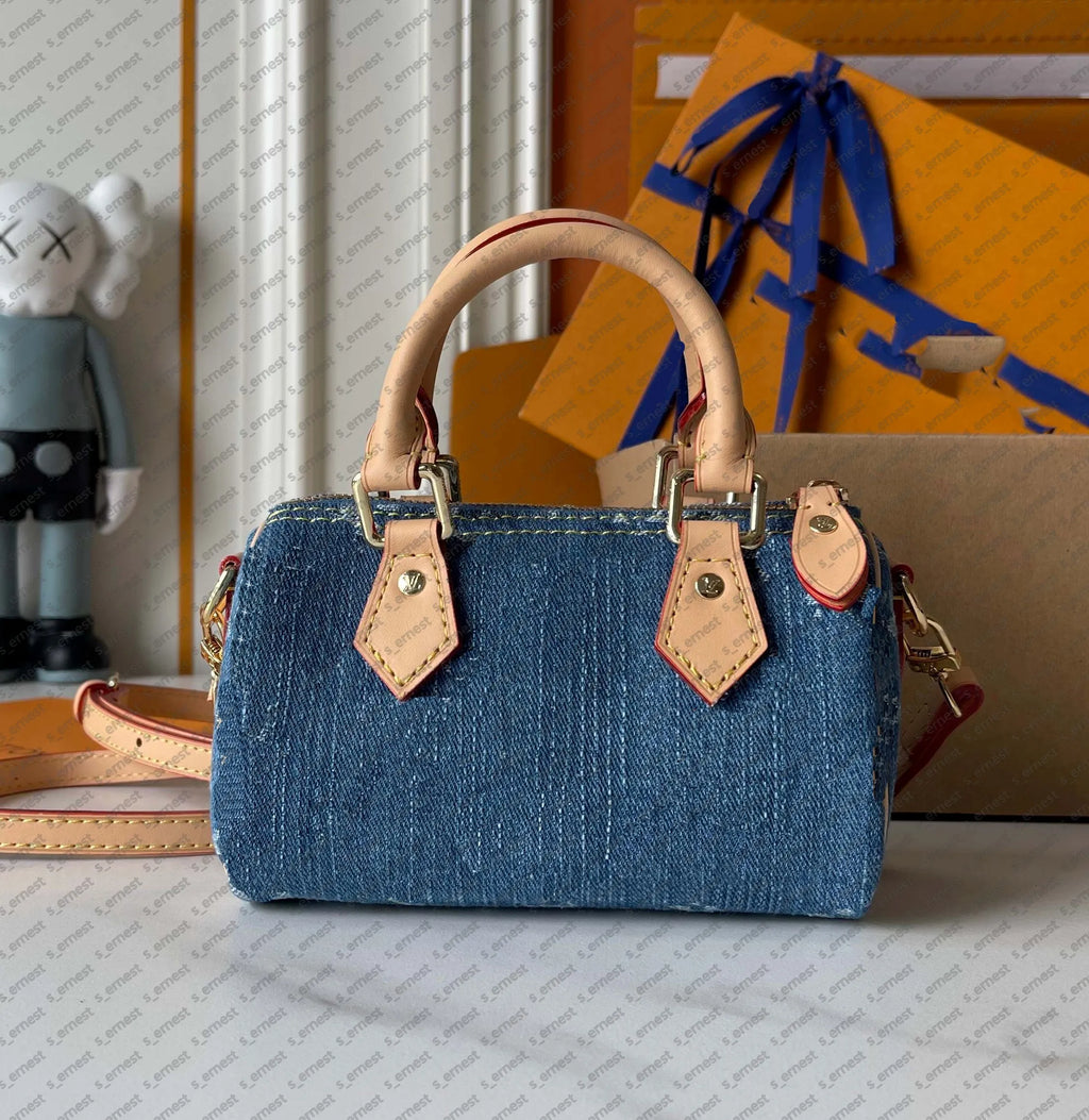 Designer Pink Denim Handbags Underarm Bag Women Totes Travel Fashion Shoulder Bags Crossbody Canvas Bag