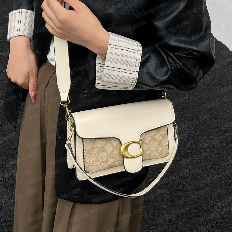 Wholesale Ladies Fashion Bag Shoulder Bag Underarm Bag Designer Simple Bag Mini Handbag Underarm Bag Classic Peplum Purse Wallet Alphabet Bag