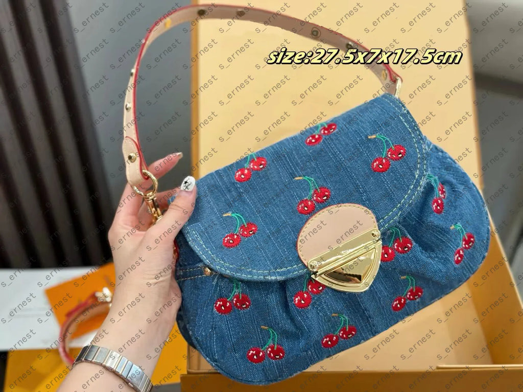 Designer Pink Denim Handbags Underarm Bag Women Totes Travel Fashion Shoulder Bags Crossbody Canvas Bag