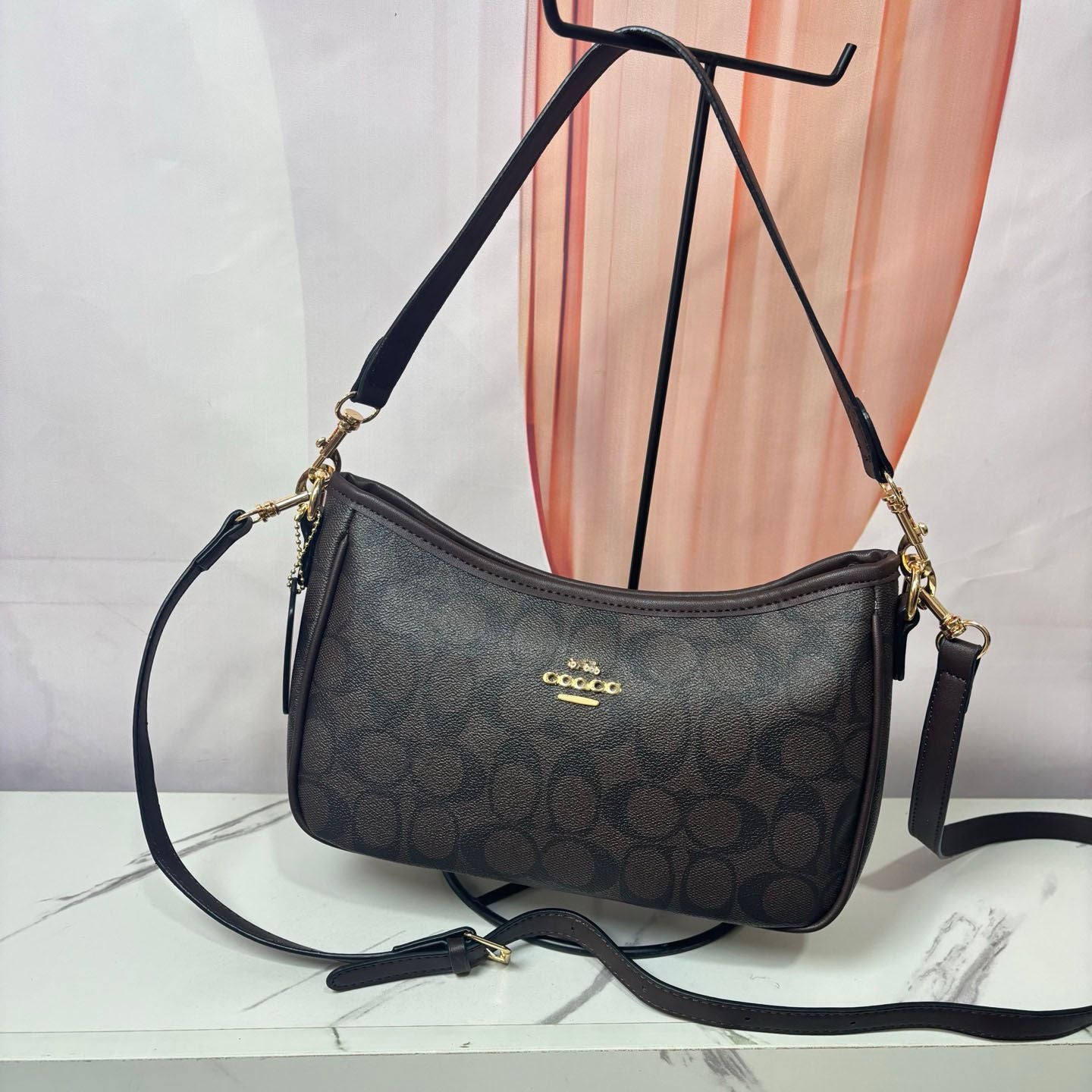Wholesale Ladies Fashion Bag Shoulder Bag Underarm Bag Designer Simple Bag Mini Handbag Underarm Bag Classic Peplum Purse Wallet Alphabet Bag