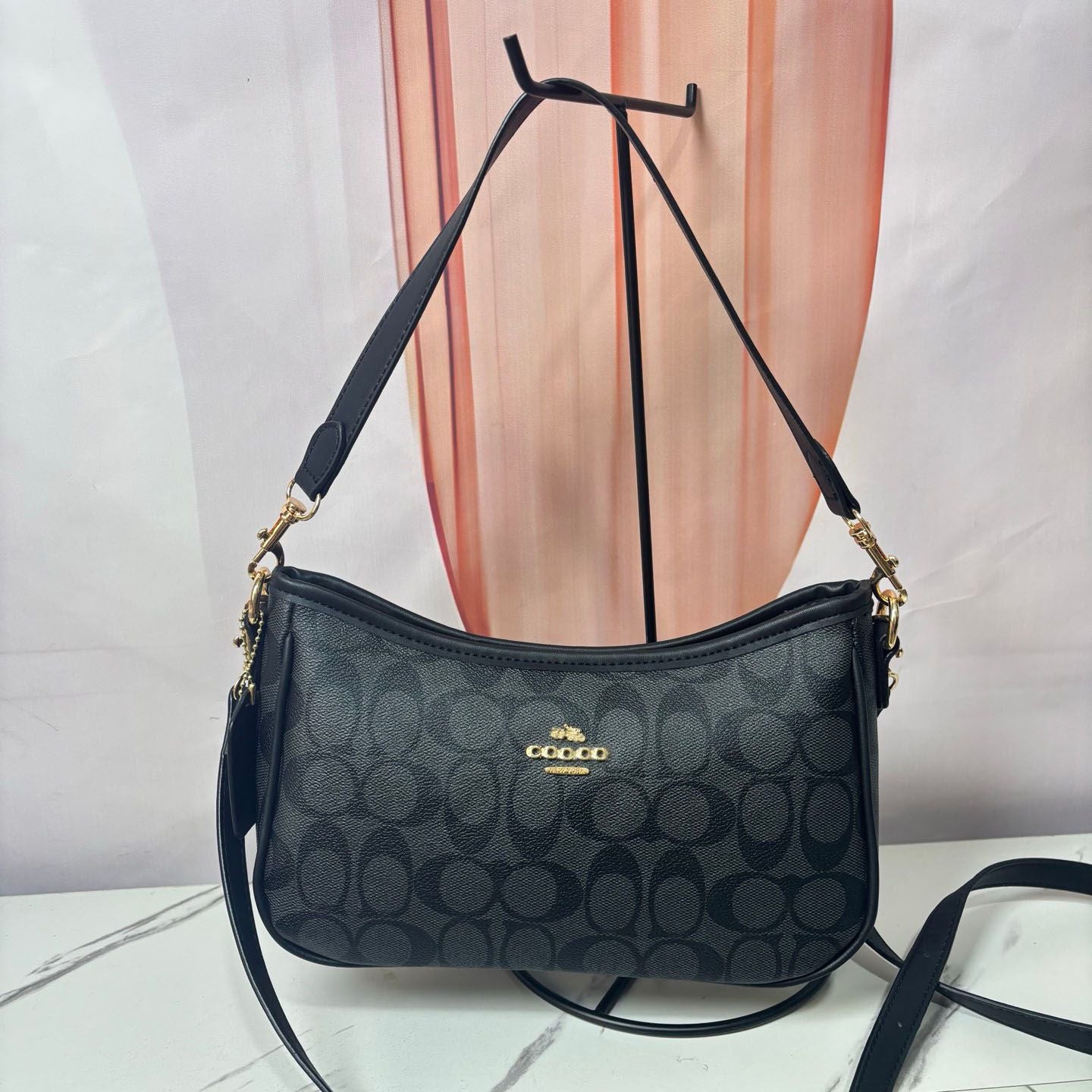 Wholesale Ladies Fashion Bag Shoulder Bag Underarm Bag Designer Simple Bag Mini Handbag Underarm Bag Classic Peplum Purse Wallet Alphabet Bag