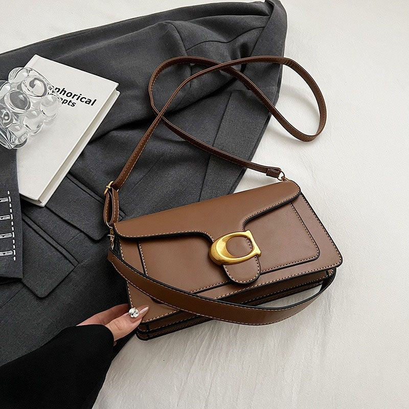 Wholesale Ladies Fashion Bag Shoulder Bag Underarm Bag Designer Simple Bag Mini Handbag Underarm Bag Classic Peplum Purse Wallet Alphabet Bag